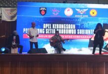 Gong Merah Putih Puncak Penutup Apel Kebangsaan Pendukung Prabowo Subianto